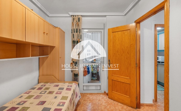 Resale - Apartment  - Torrevieja - Playa del Cura