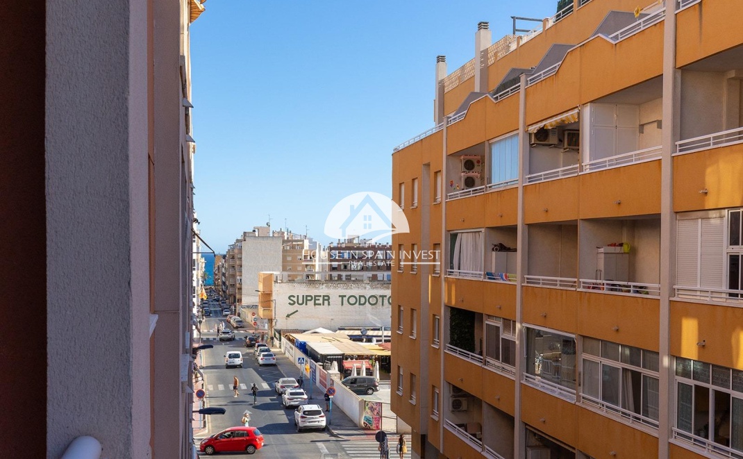 Resale - Apartment  - Torrevieja - Playa del Cura