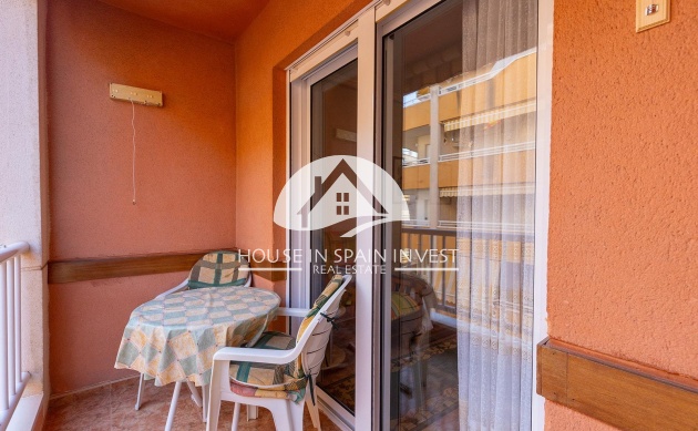 Resale - Apartment  - Torrevieja - Playa del Cura