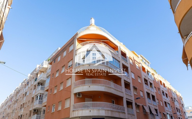Resale - Apartment  - Torrevieja - Playa del Cura