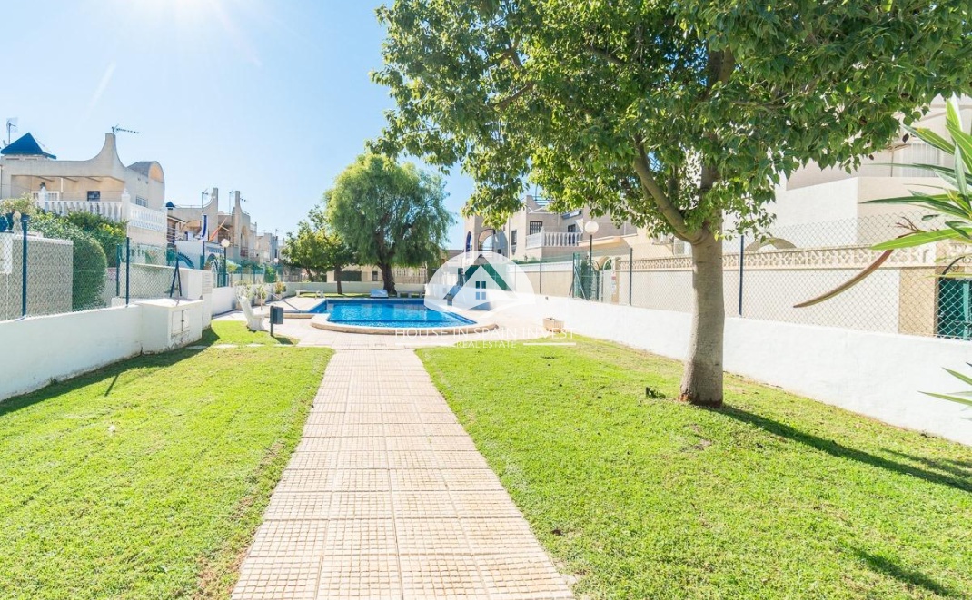 Resale - Townhouse - Torrevieja - Carrefour
