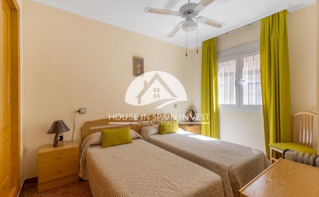 Resale - Apartment  - Torrevieja - Centro