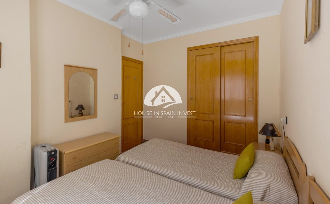 Resale - Apartment  - Torrevieja - Centro