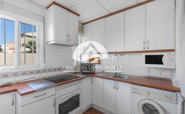Resale - Apartment  - Torrevieja - Centro