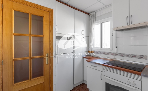 Resale - Apartment  - Torrevieja - Centro