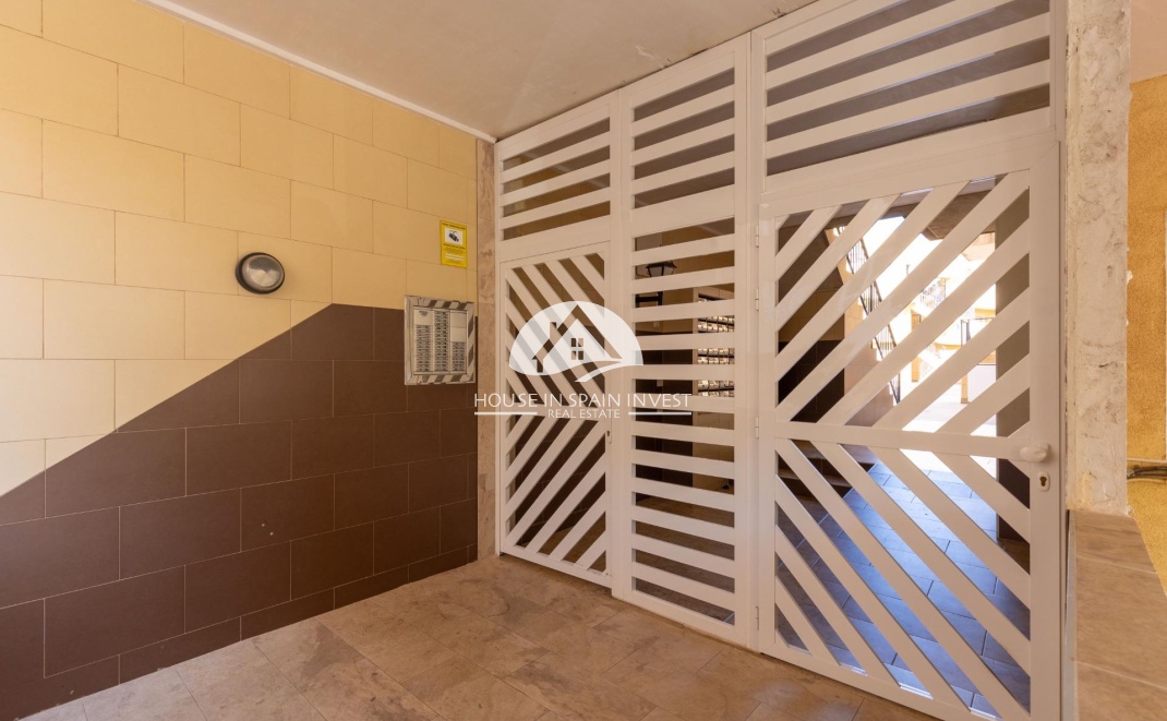 Resale - Apartment  - Torrevieja - Centro