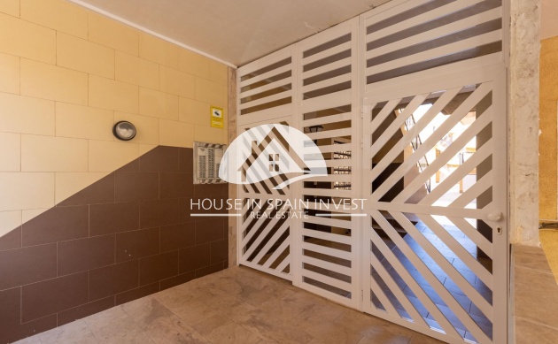 Resale - Apartment  - Torrevieja - Centro