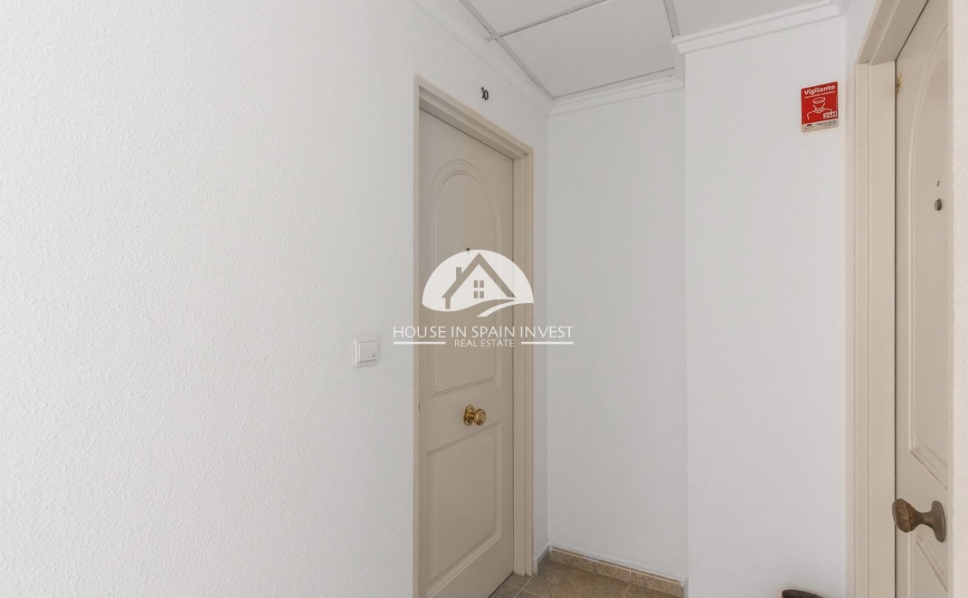 Resale - Apartment  - Torrevieja - Centro