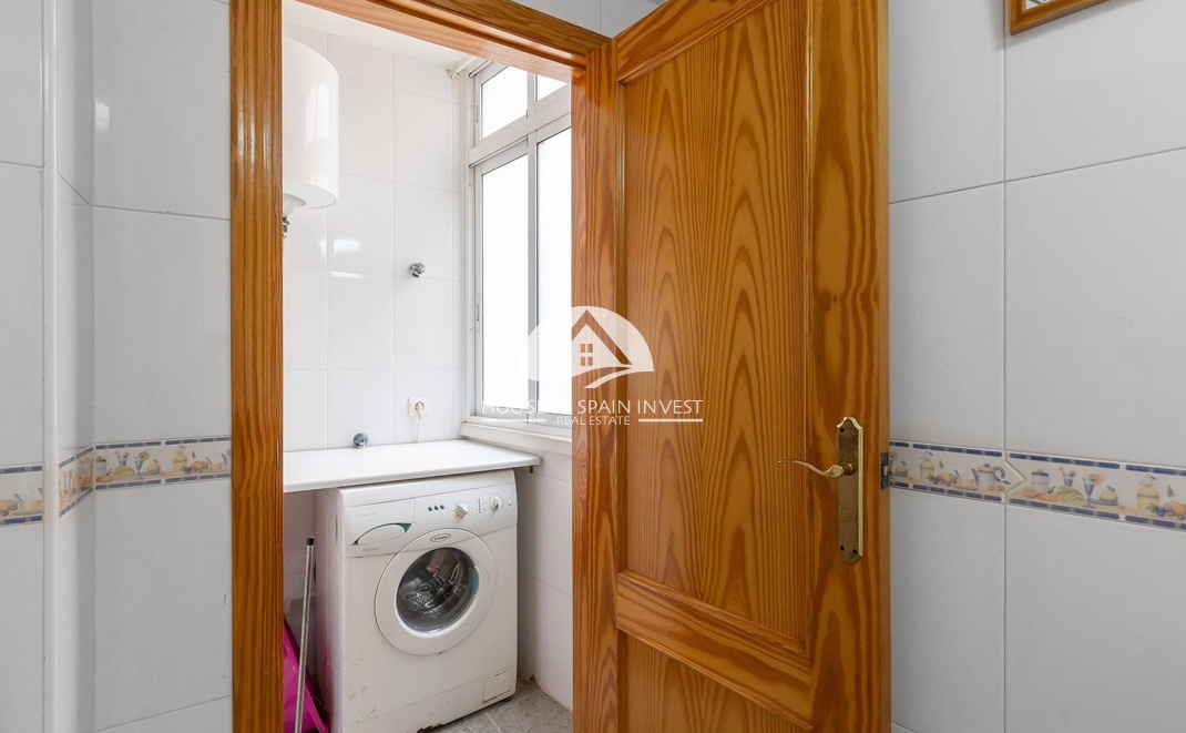Resale - Apartment  - Torrevieja - Centro