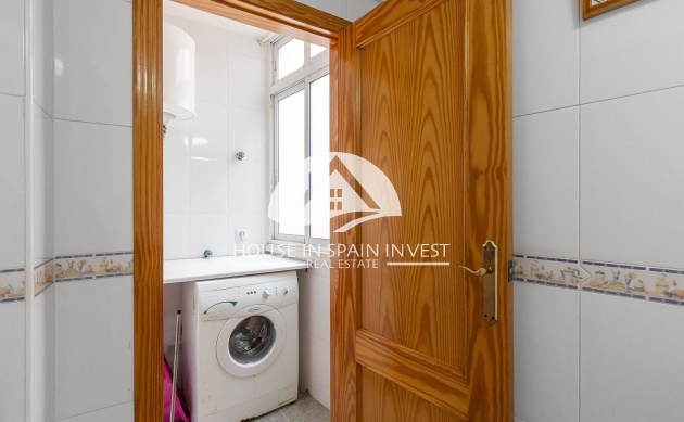 Resale - Apartment  - Torrevieja - Centro