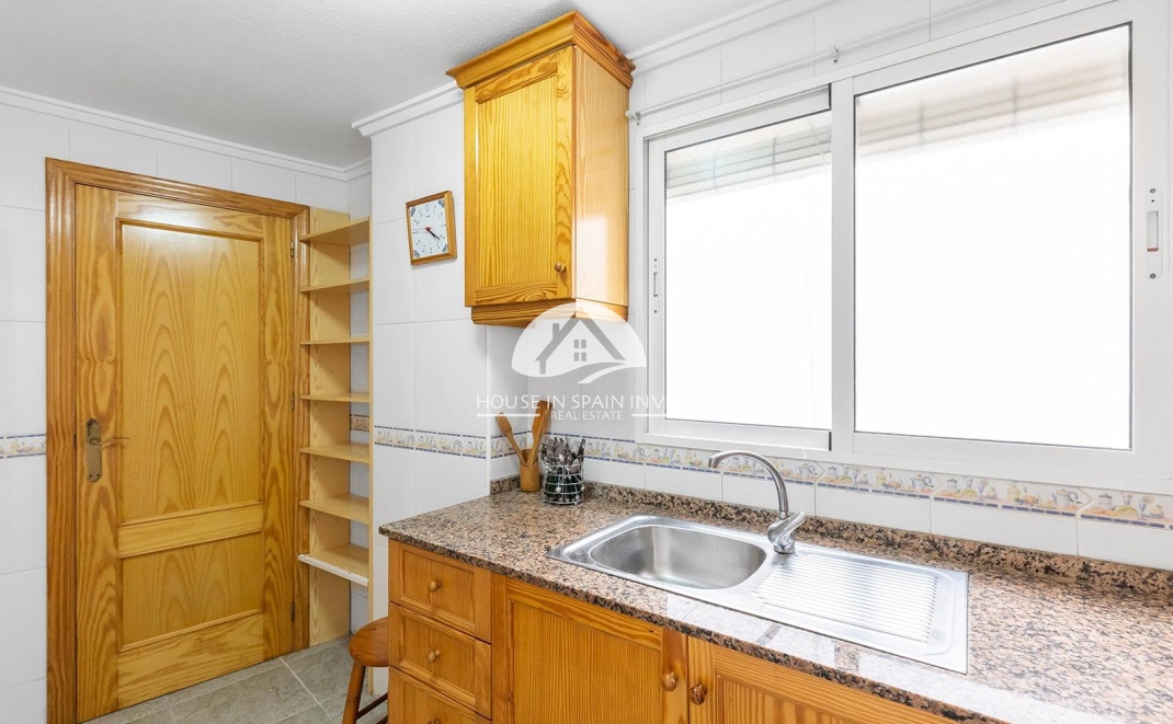 Resale - Apartment  - Torrevieja - Centro