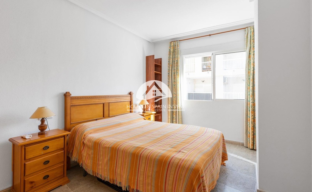 Resale - Apartment  - Torrevieja - Centro