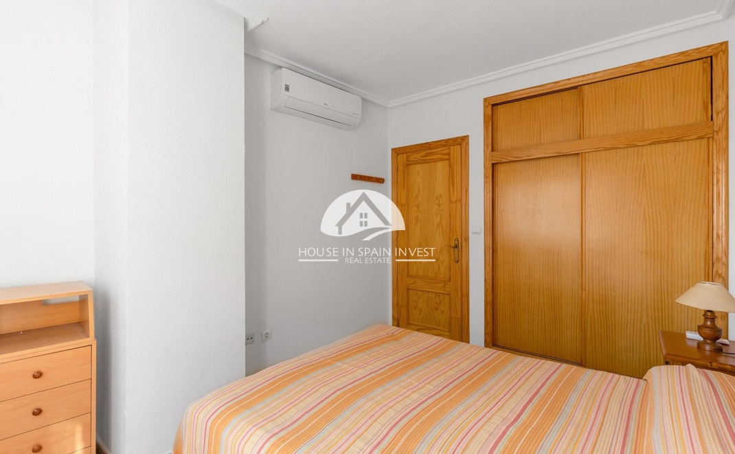 Resale - Apartment  - Torrevieja - Centro