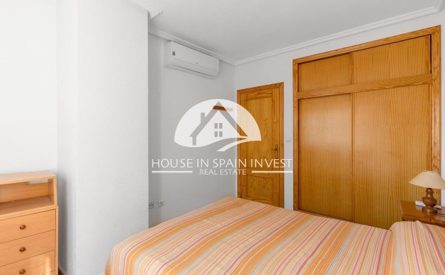 Resale - Apartment  - Torrevieja - Centro