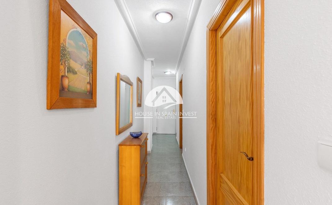 Resale - Apartment  - Torrevieja - Centro