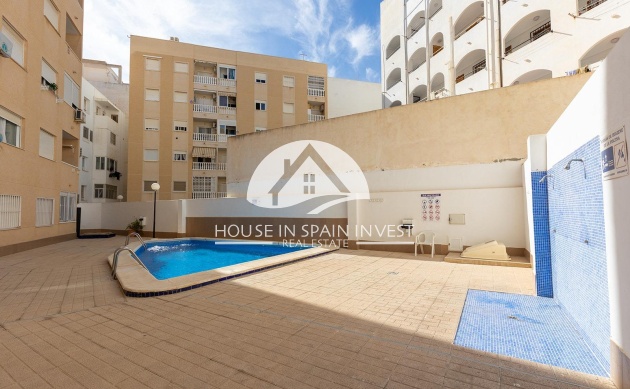 Resale - Apartment  - Torrevieja - Centro