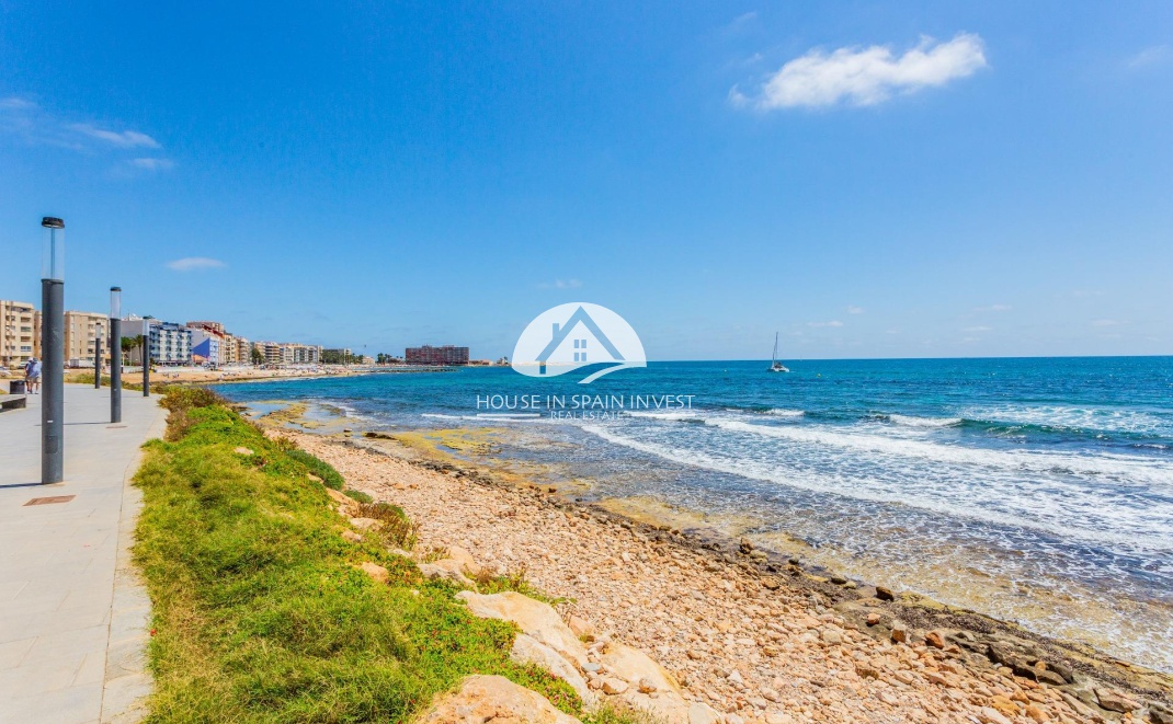 Resale - Apartment  - Torrevieja - Centro