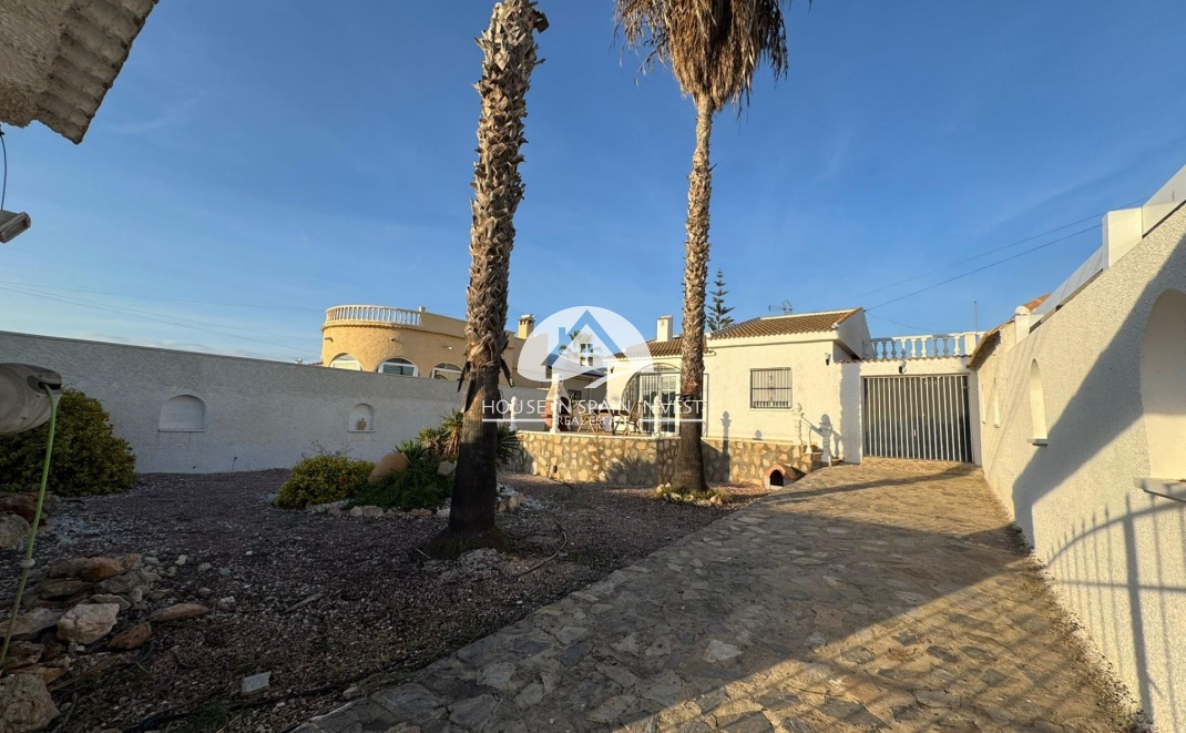 Resale - Villa - Torrevieja - La Siesta - El Chaparral - San Luis