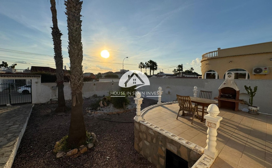 Resale - Villa - Torrevieja - La Siesta - El Chaparral - San Luis