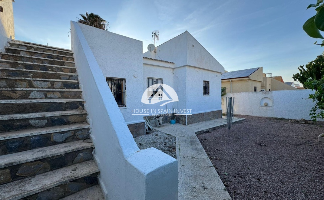 Resale - Villa - Torrevieja - La Siesta - El Chaparral - San Luis