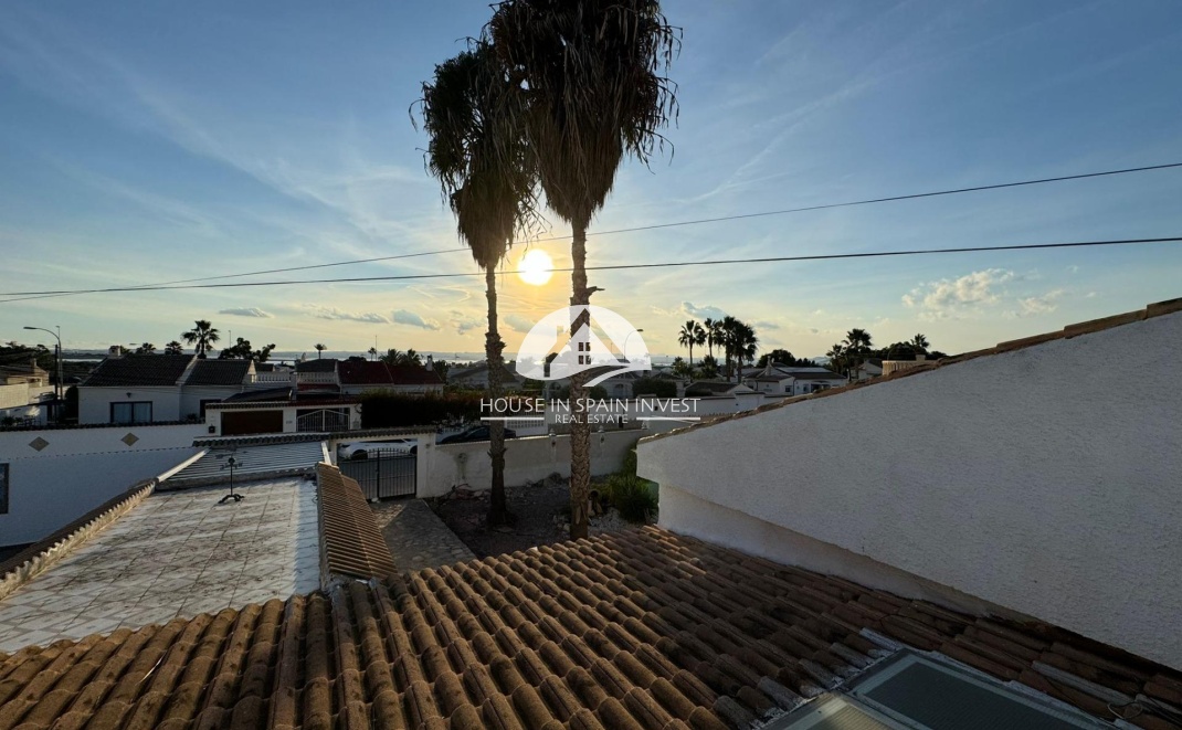 Resale - Villa - Torrevieja - La Siesta - El Chaparral - San Luis