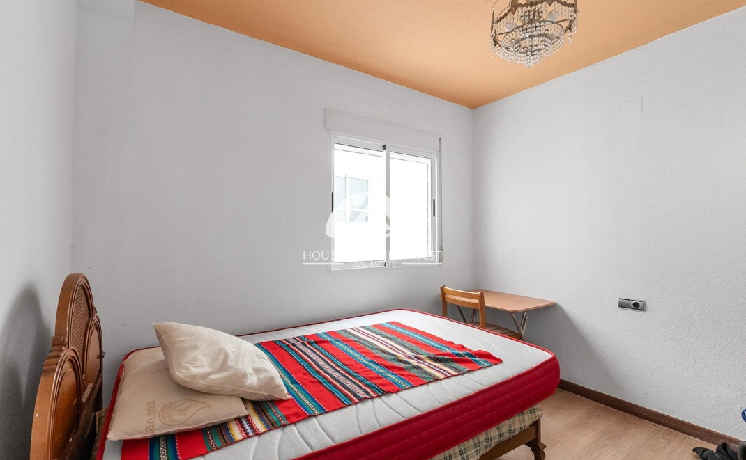 Resale - Apartment  - Torrevieja - Playa del Cura