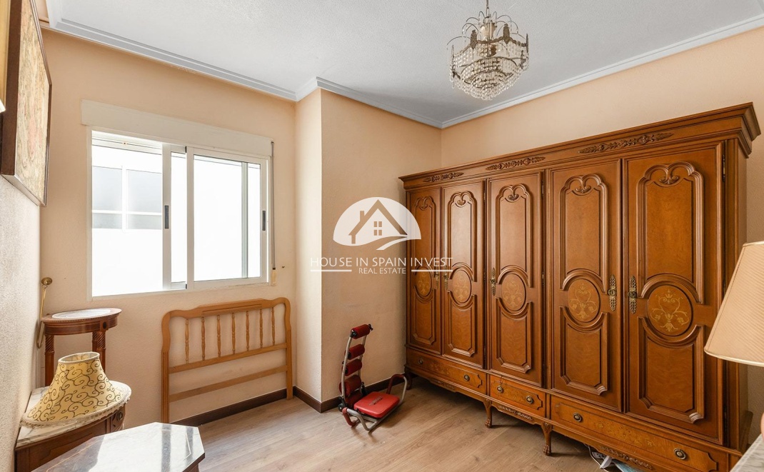 Resale - Apartment  - Torrevieja - Playa del Cura