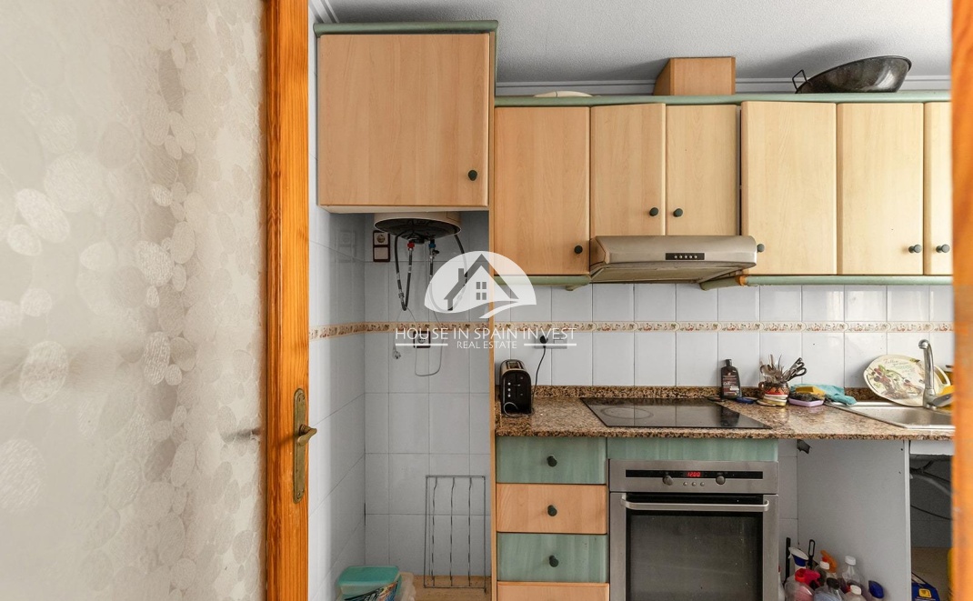 Resale - Apartment  - Torrevieja - Playa del Cura