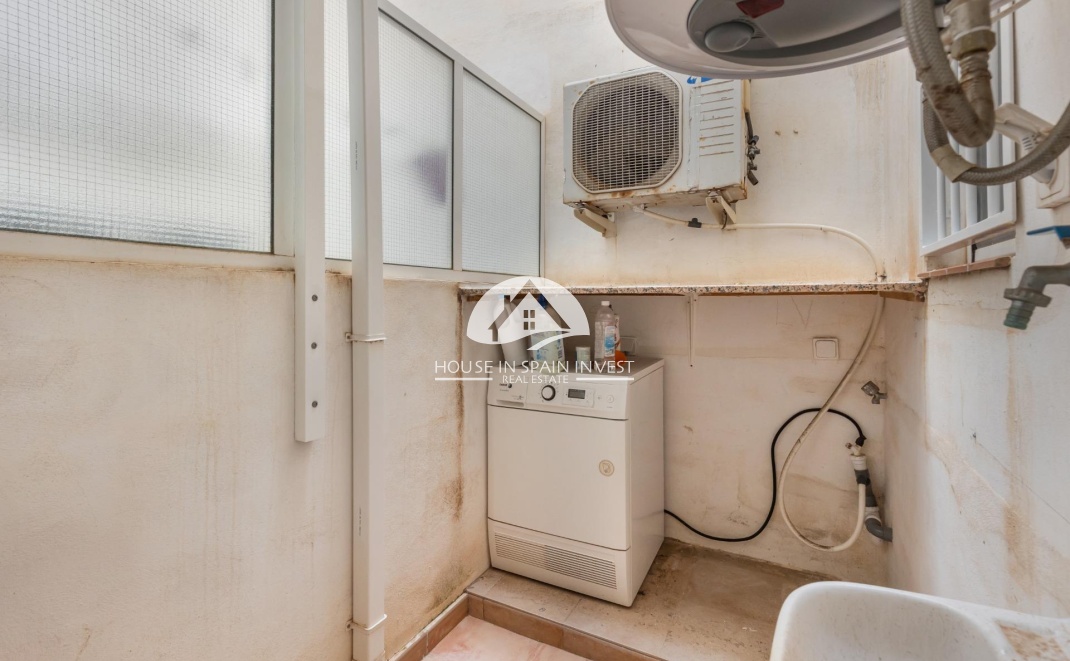 Resale - Apartment  - Torrevieja - Centro