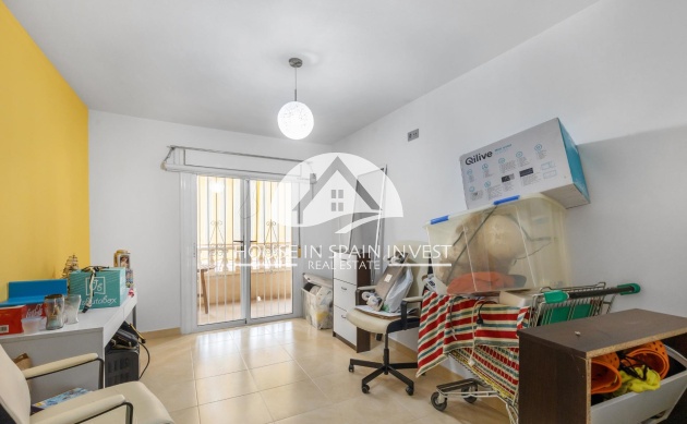 Resale - Apartment  - Torrevieja - Centro