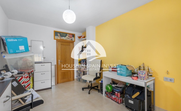 Resale - Apartment  - Torrevieja - Centro