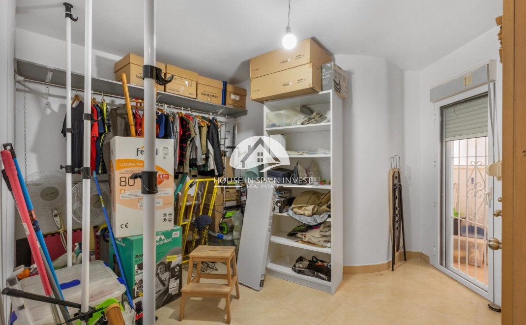 Resale - Apartment  - Torrevieja - Centro