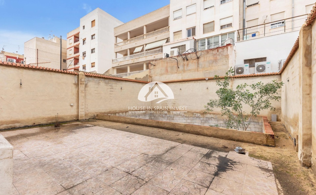 Resale - Apartment  - Torrevieja - Centro