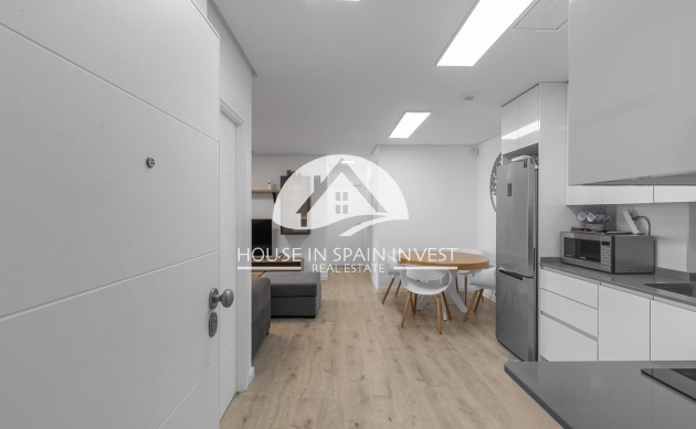 Resale - Apartment  - Orihuela Costa - Villamartín