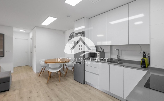 Resale - Apartment  - Orihuela Costa - Villamartín