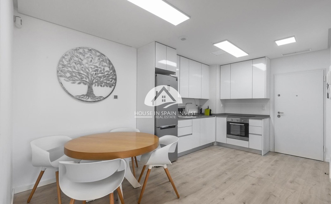 Resale - Apartment  - Orihuela Costa - Villamartín