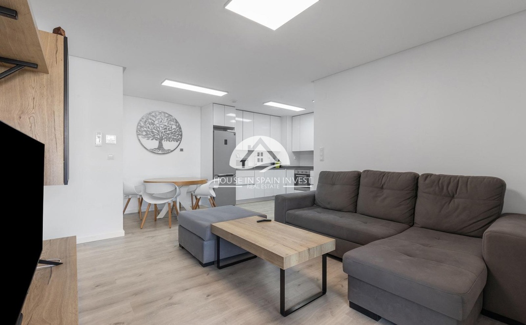 Resale - Apartment  - Orihuela Costa - Villamartín