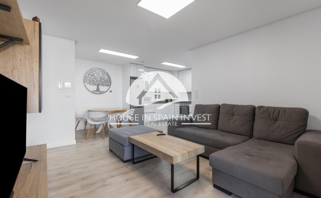 Resale - Apartment  - Orihuela Costa - Villamartín