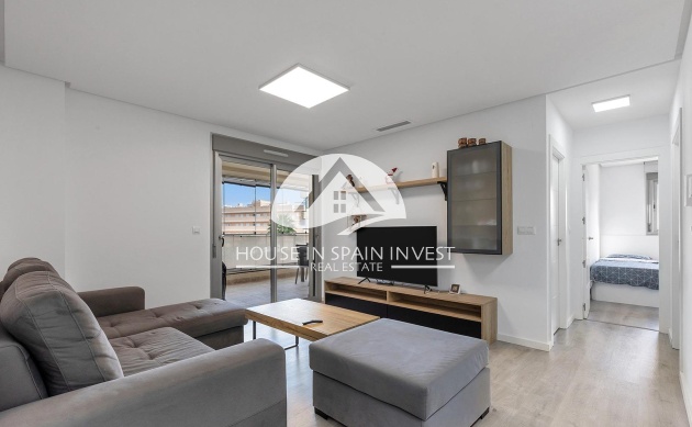 Resale - Apartment  - Orihuela Costa - Villamartín