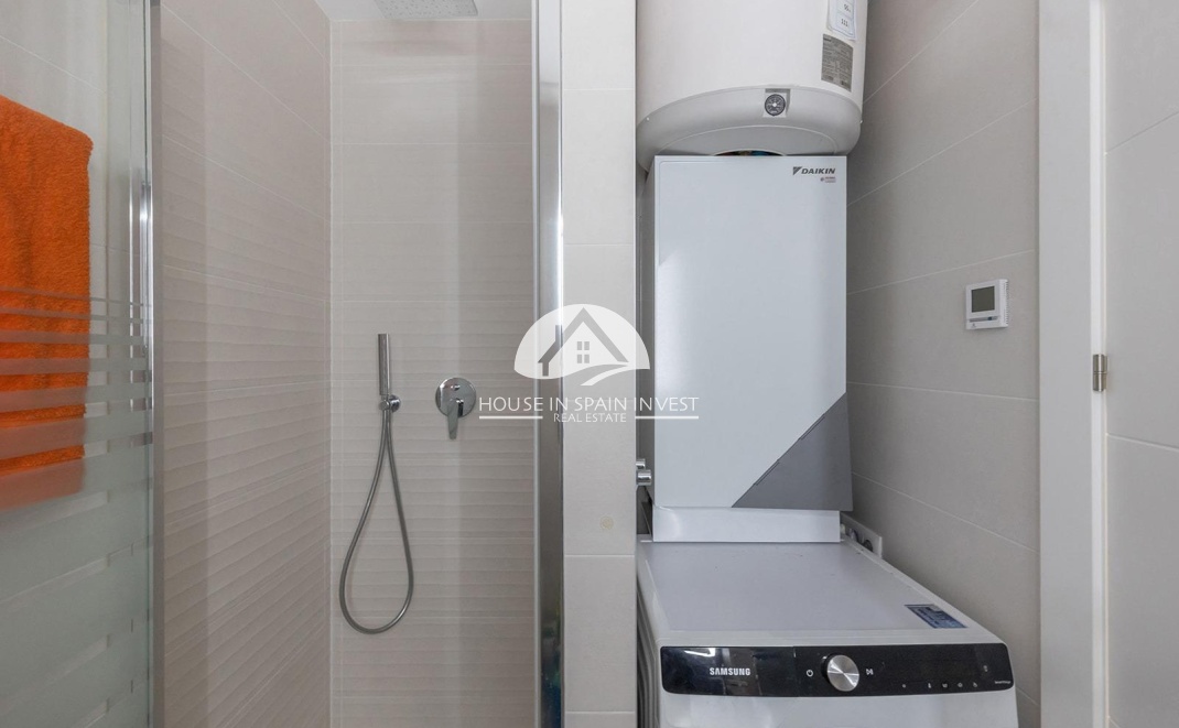 Resale - Apartment  - Orihuela Costa - Villamartín