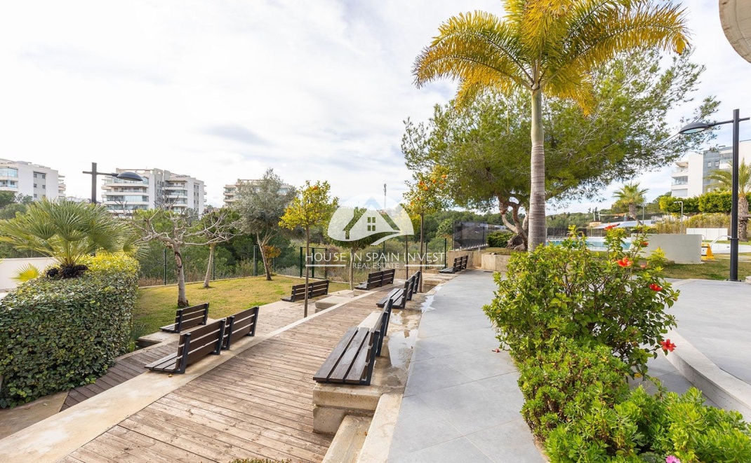 Resale - Apartment  - Orihuela Costa - Villamartín