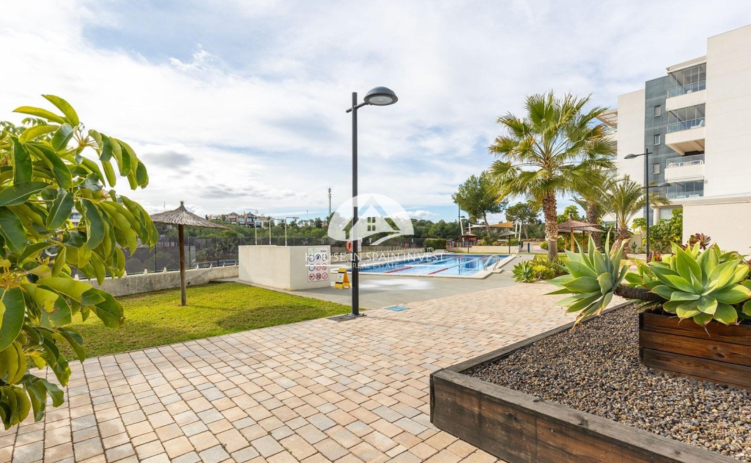 Resale - Apartment  - Orihuela Costa - Villamartín