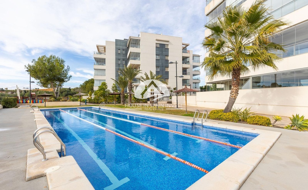 Resale - Apartment  - Orihuela Costa - Villamartín