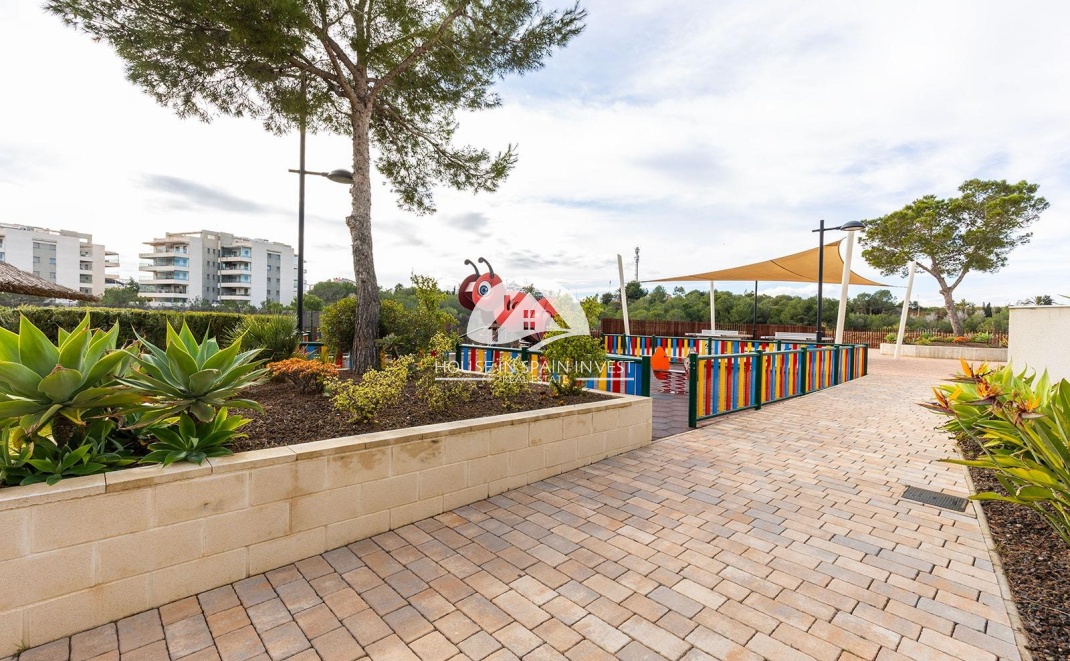 Resale - Apartment  - Orihuela Costa - Villamartín