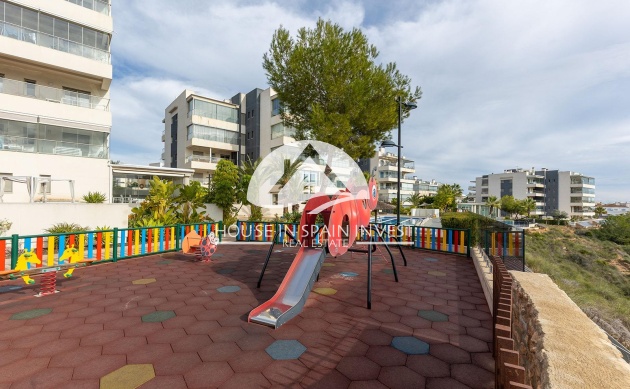 Resale - Apartment  - Orihuela Costa - Villamartín