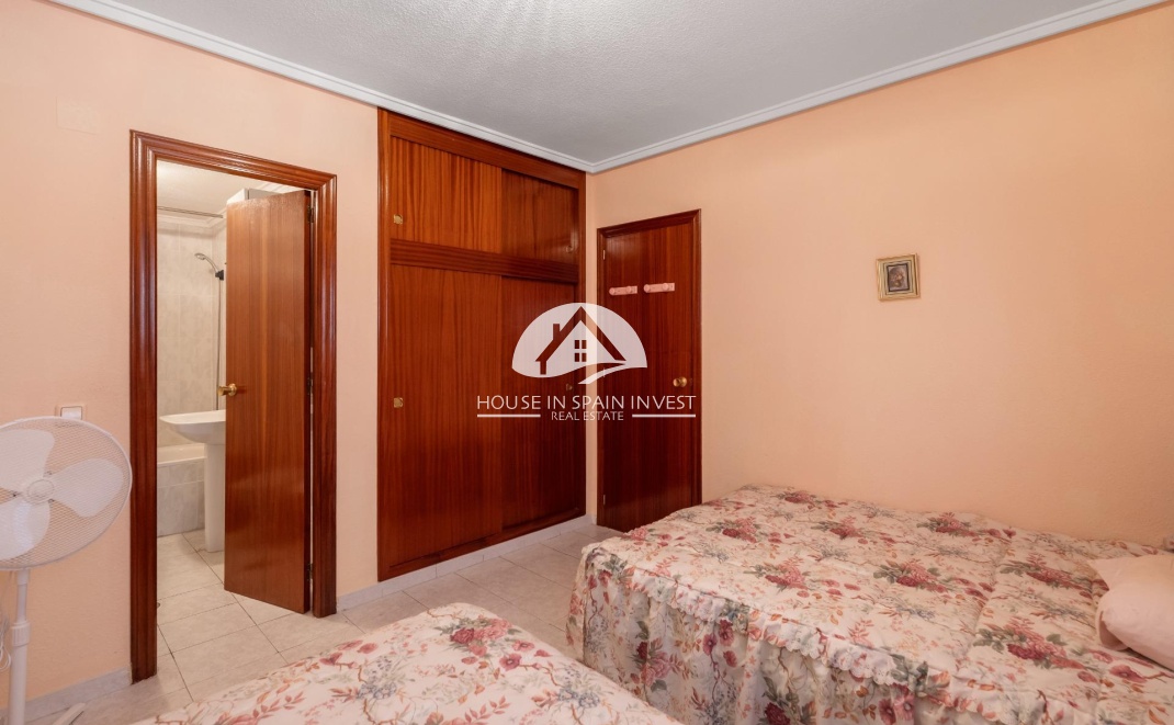 Resale - Apartment  - Torrevieja - Centro
