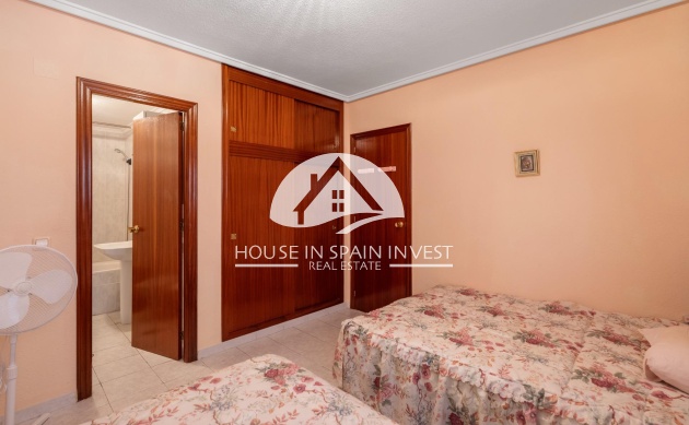 Resale - Apartment  - Torrevieja - Centro