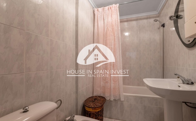 Resale - Apartment  - Torrevieja - Centro