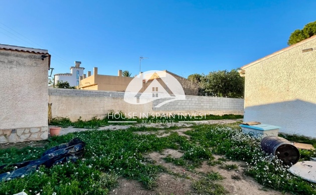 Resale - Villa - Torrevieja - Aguas Nuevas - Sector 25