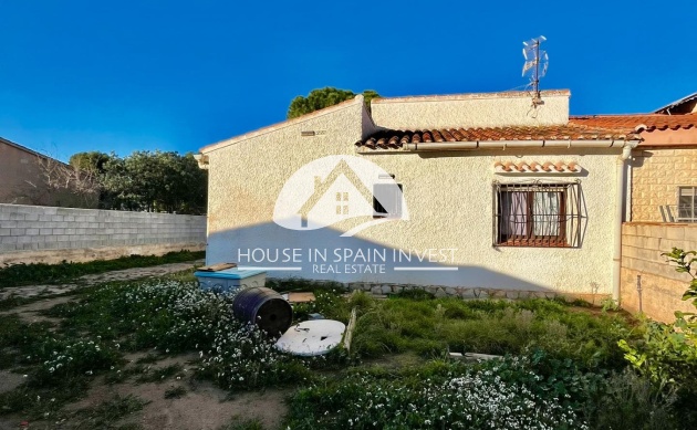 Resale - Villa - Torrevieja - Aguas Nuevas - Sector 25